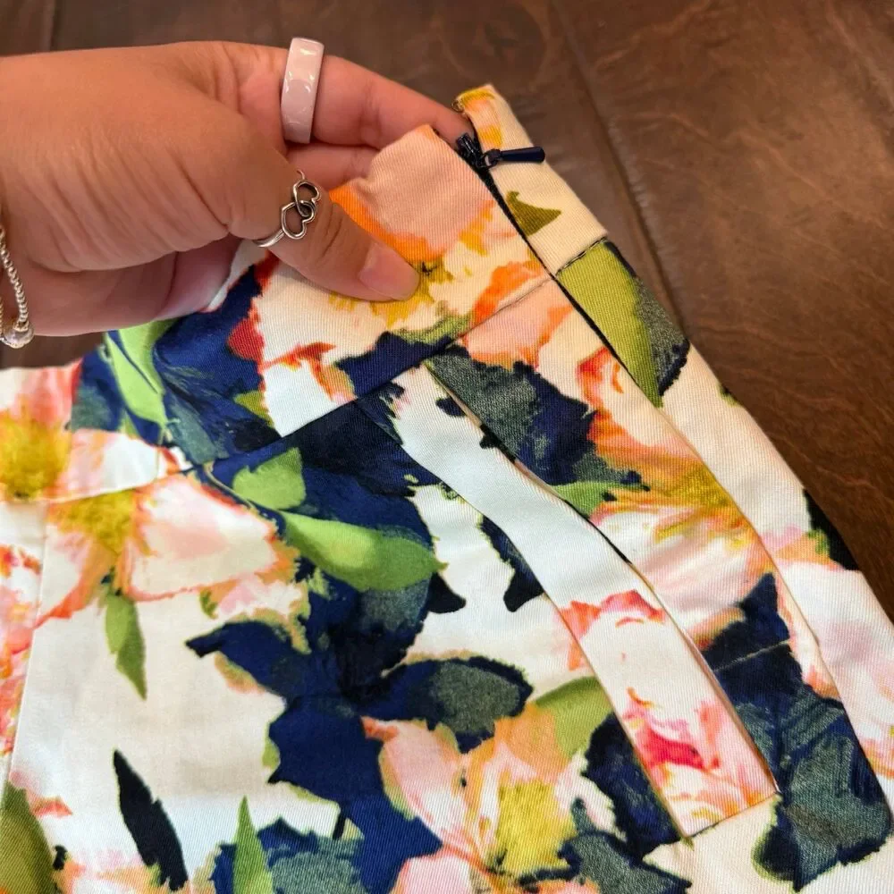 J. Crew Floral Shorts size 6 Summer Preppy Vacation Resortwear